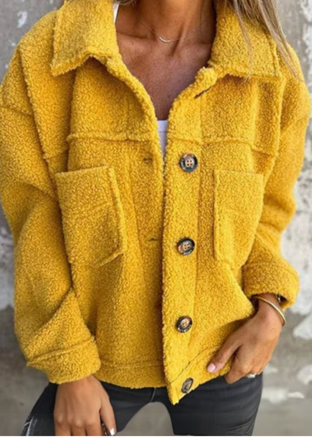 Juliette | Veste courte à revers en laine